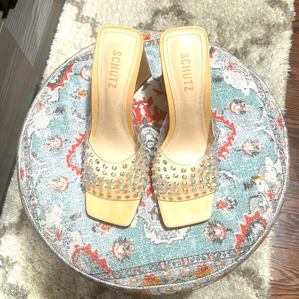 SCHUTZ Tan Studded Heels